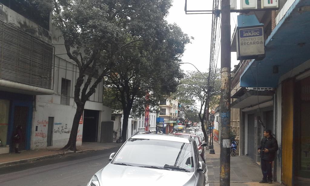 Estudio En El Centro De อะซุนซิออง ภายนอก รูปภาพ